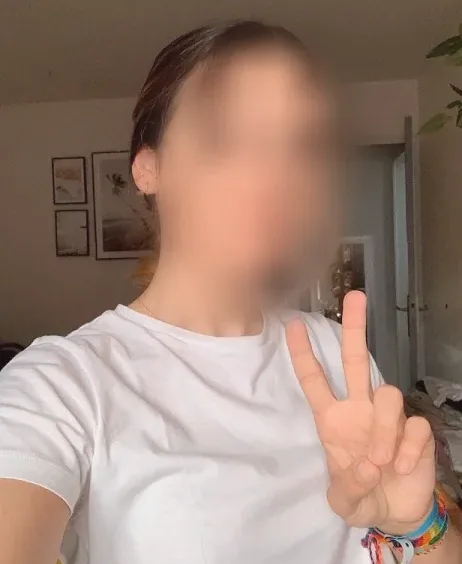 Andrea, 29
