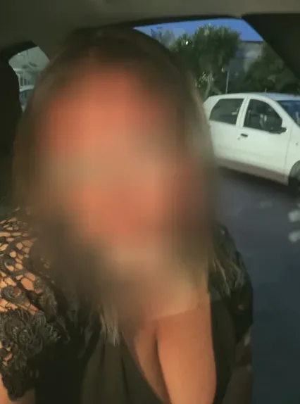 Dilara, 40