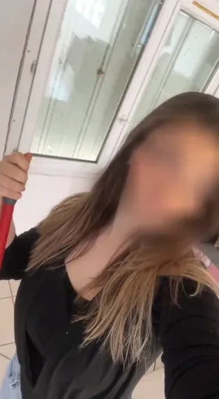 Hanna, 20