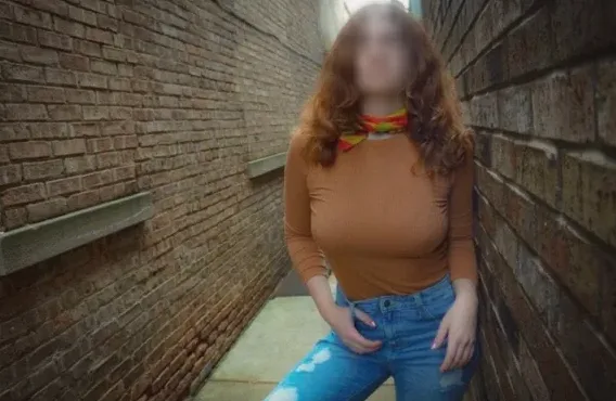 Hanna, 32