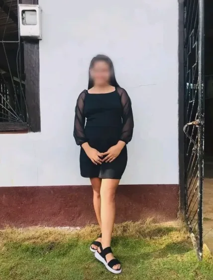 Julia, 26