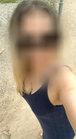 Vivien, 40